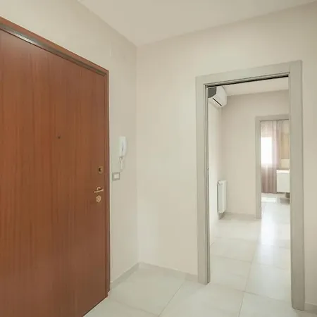 Mestre Suite Apartamento